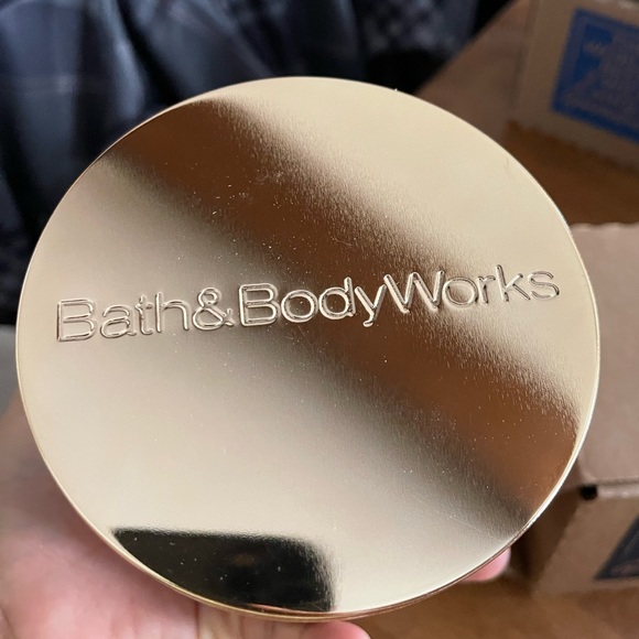 NWT Bath & Body Works 3-Wick Candle BLACK CHERRY SELTZER - Picture 5 of 5